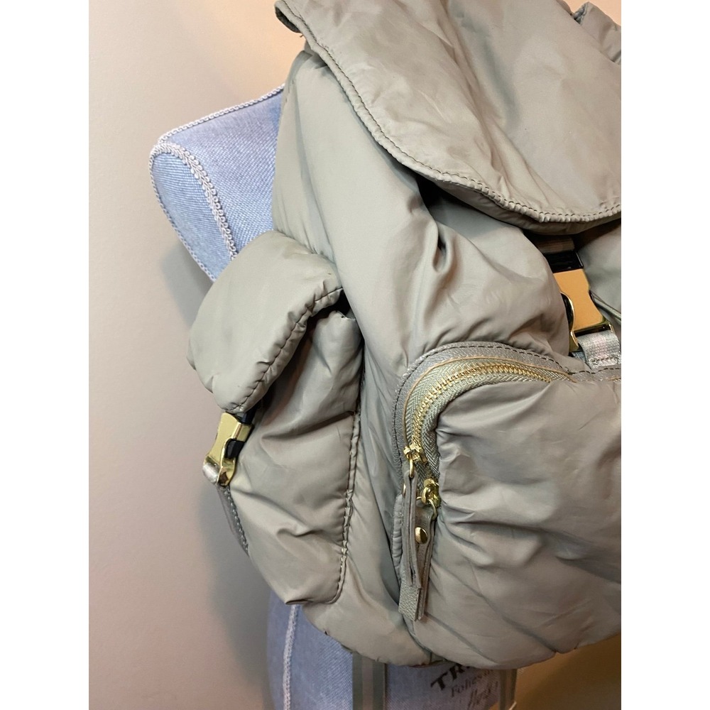 Tommy Bahama Backpack Puffer Nylon Grey sku3 - Picture 2 of 9